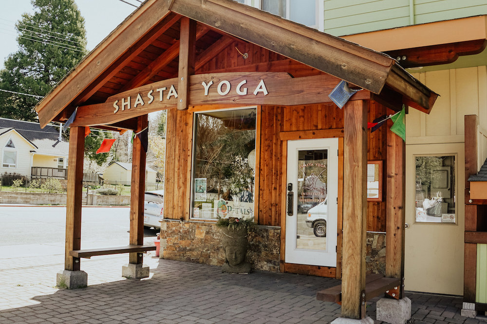 Top Yoga Teacher Trainings In California East West